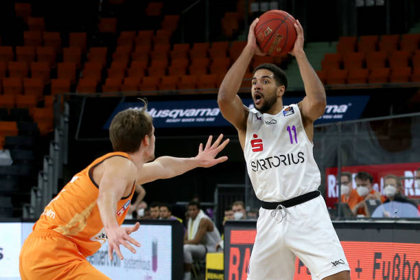 皇马以3 皇马以3