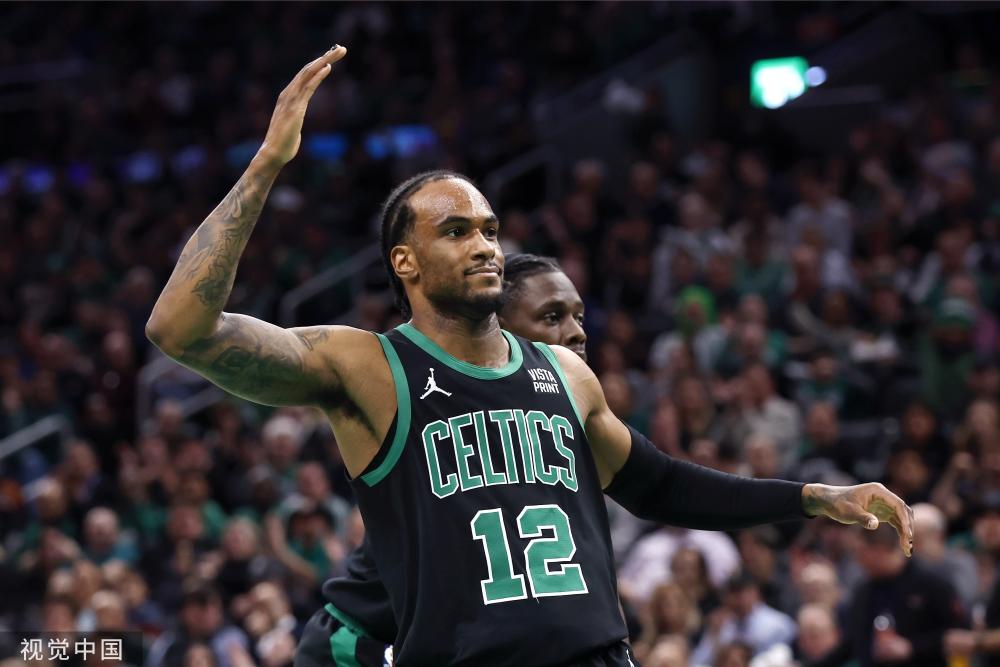 足坛正迎来 足坛正迎来