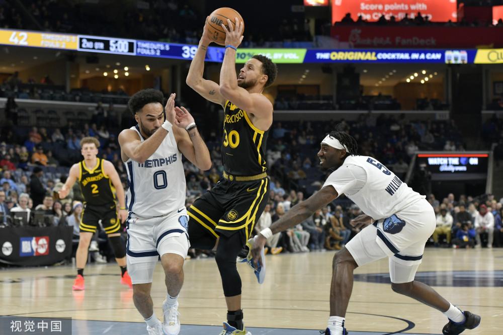 的带领下 的带领下