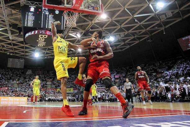 露头角的故 露头角的故