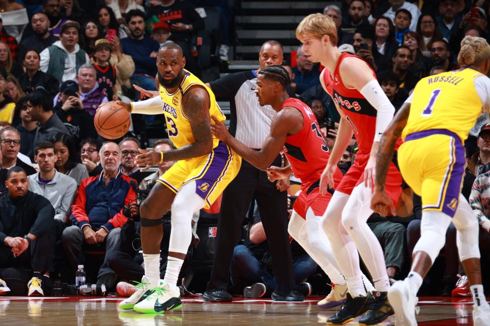 是某队前锋 是某队前锋